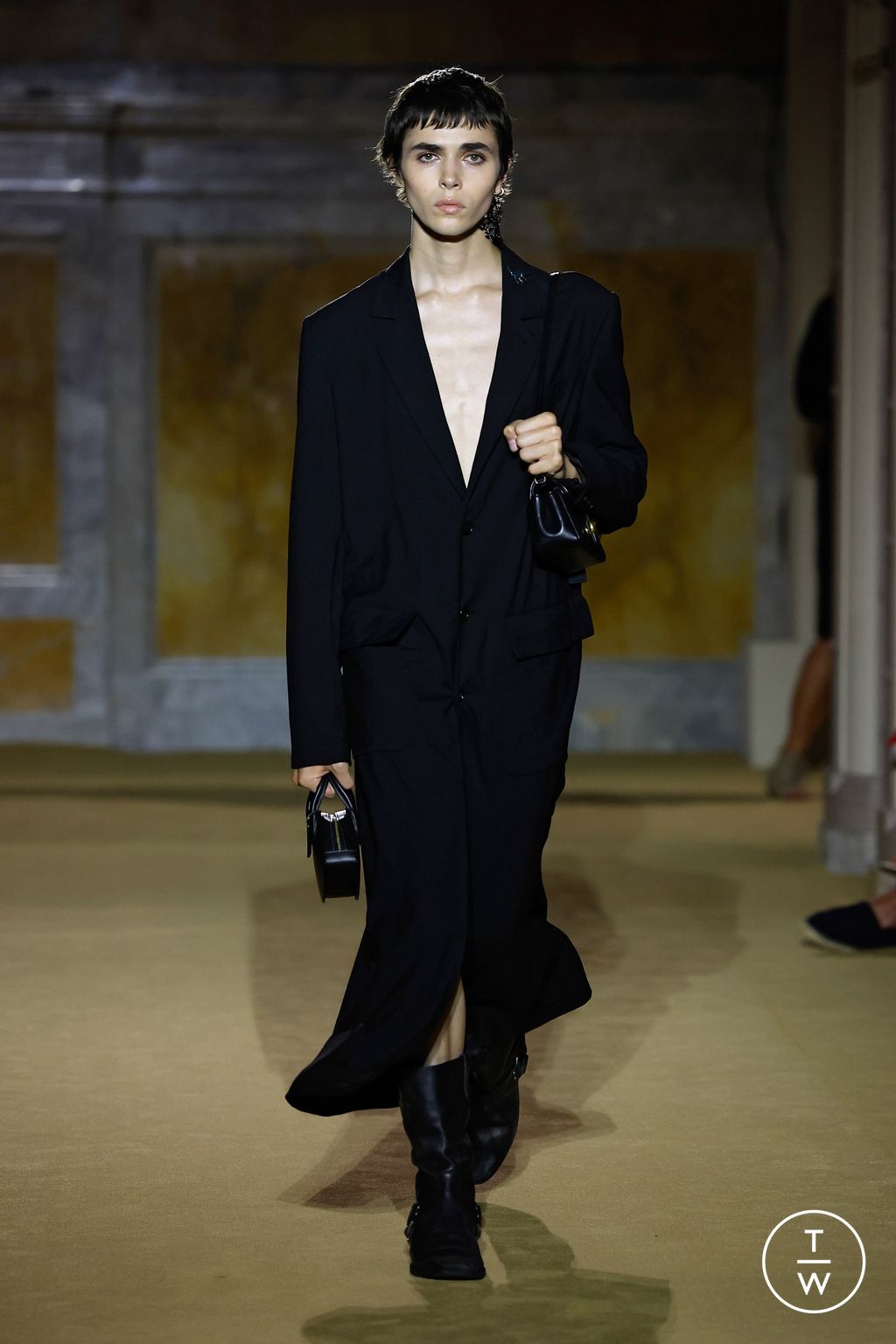 Fashion Week New York Spring/Summer 2024 look 8 from the Coach collection womenswear