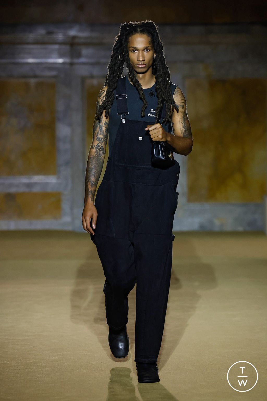 Fashion Week New York Spring/Summer 2024 look 32 from the Coach collection 女装