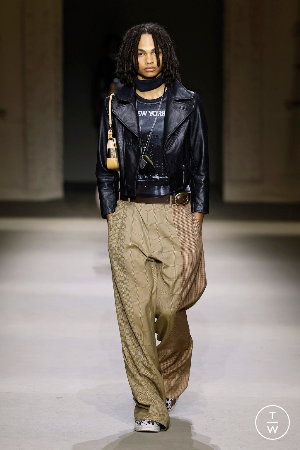 Fashion Week New York Spring/Summer 2026 look 25 de la collection Coach womenswear