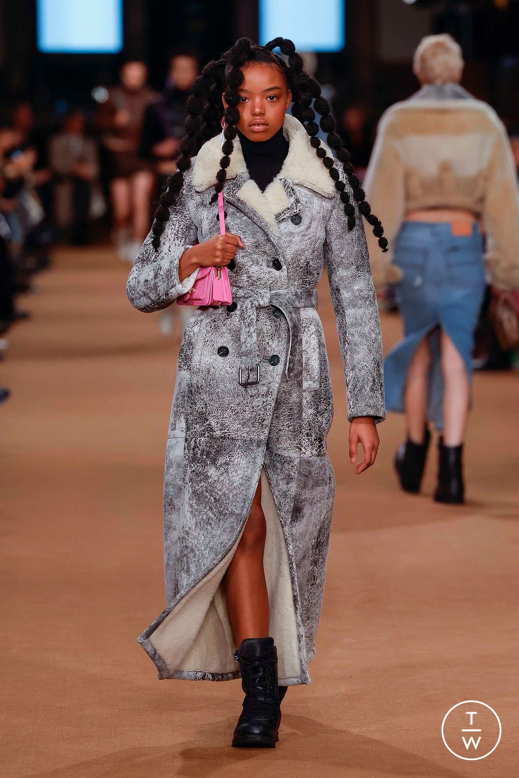 Fashion Week New York Fall/Winter 2023 look 17 from the Coach collection womenswear