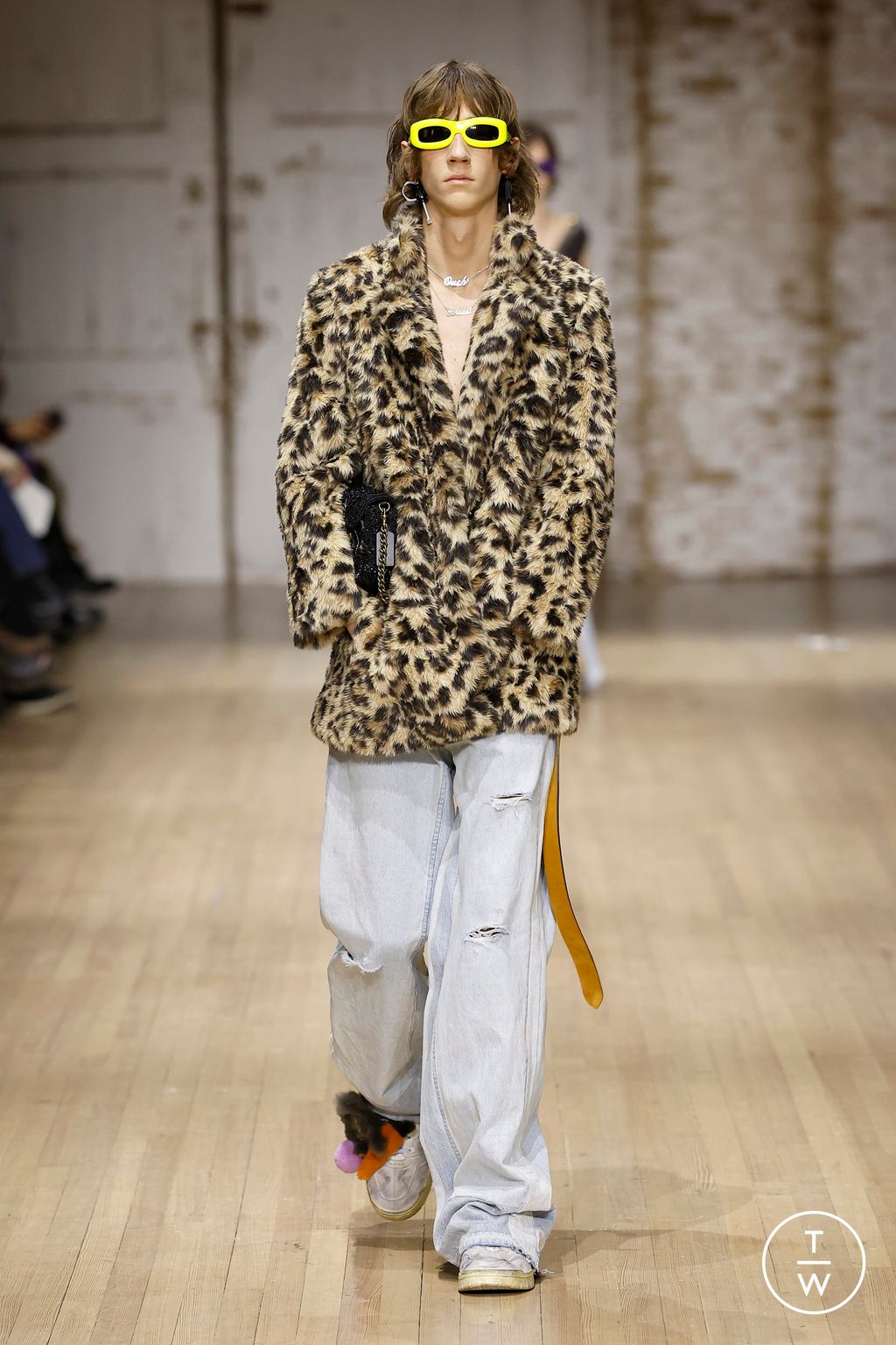 Fashion Week New York Fall/Winter 2025 look 40 from the Coach collection womenswear