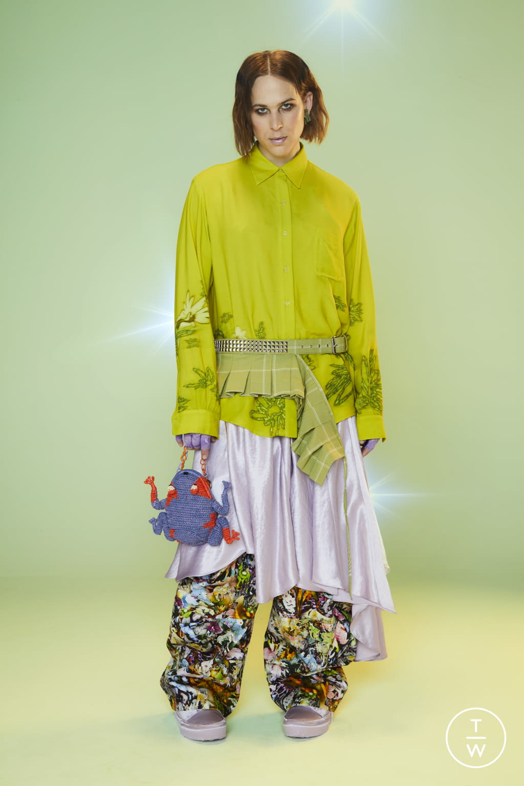 Fashion Week New York Fall/Winter 2022 look 1 de la collection Collina Strada womenswear