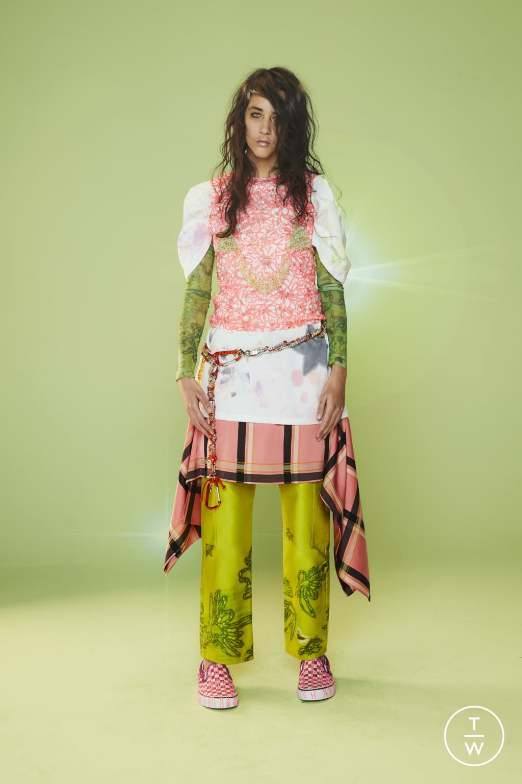 Fashion Week New York Fall/Winter 2022 look 11 de la collection Collina Strada womenswear