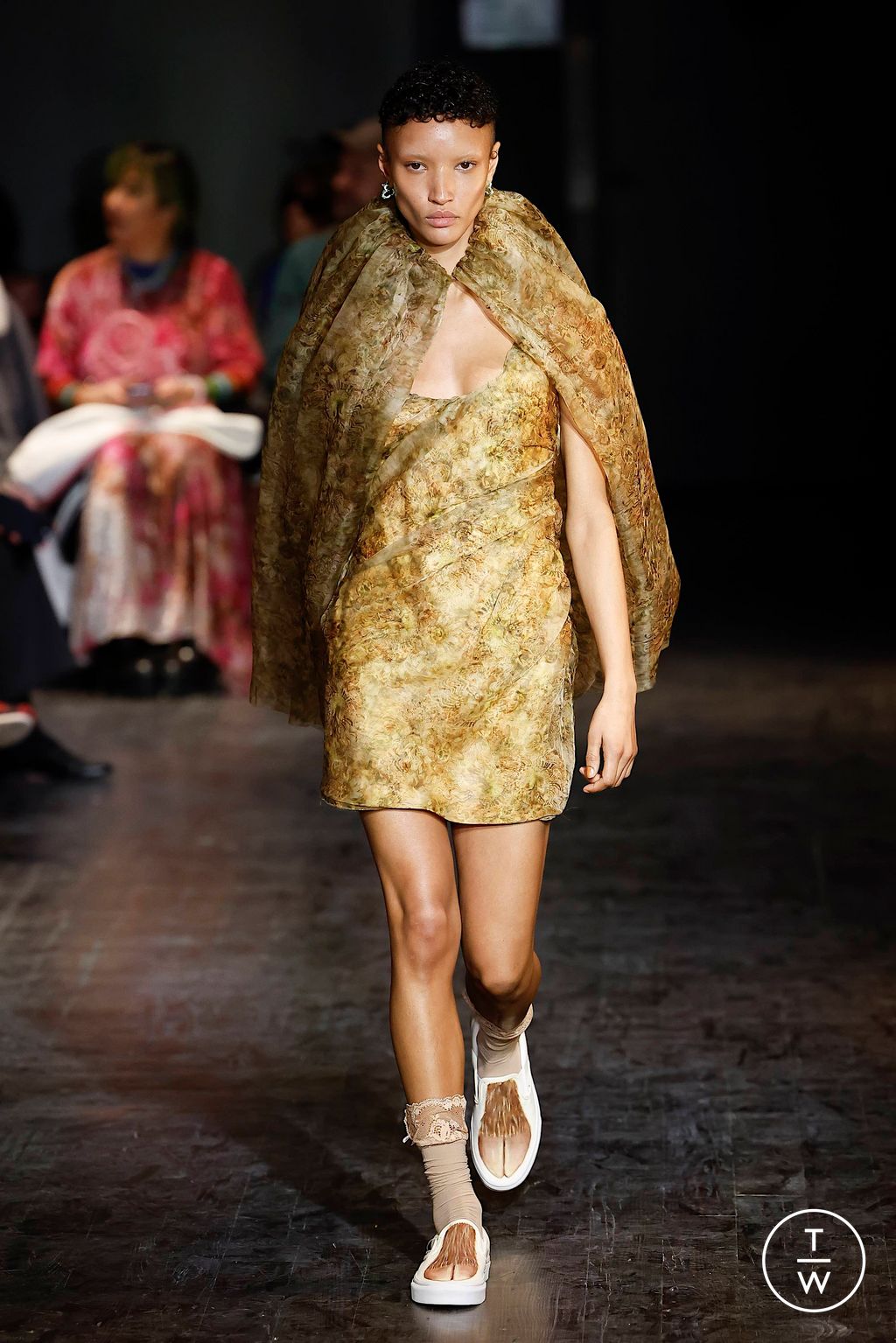Fashion Week New York Fall/Winter 2023 look 7 de la collection Collina Strada womenswear