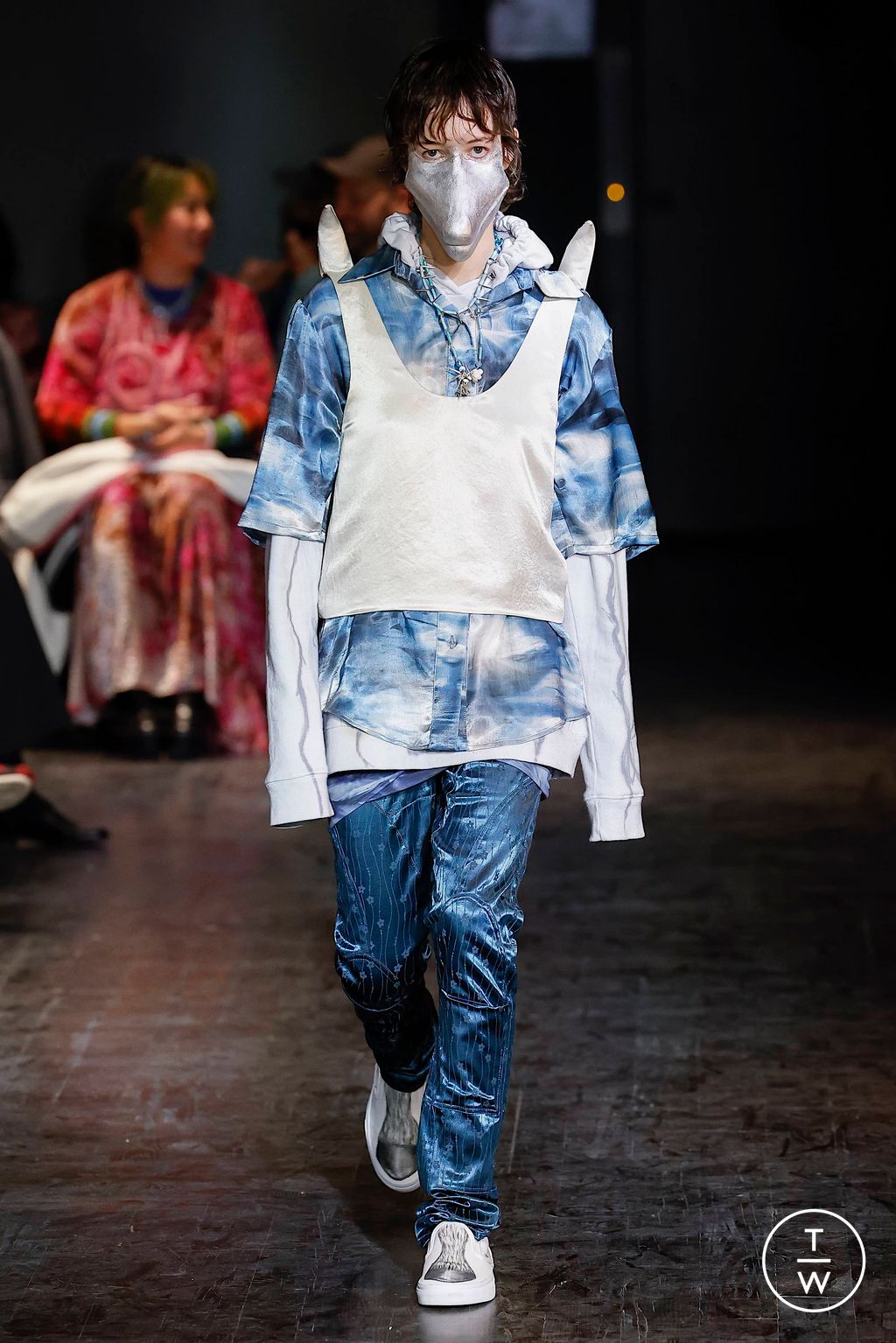 Fashion Week New York Fall/Winter 2023 look 19 de la collection Collina Strada womenswear