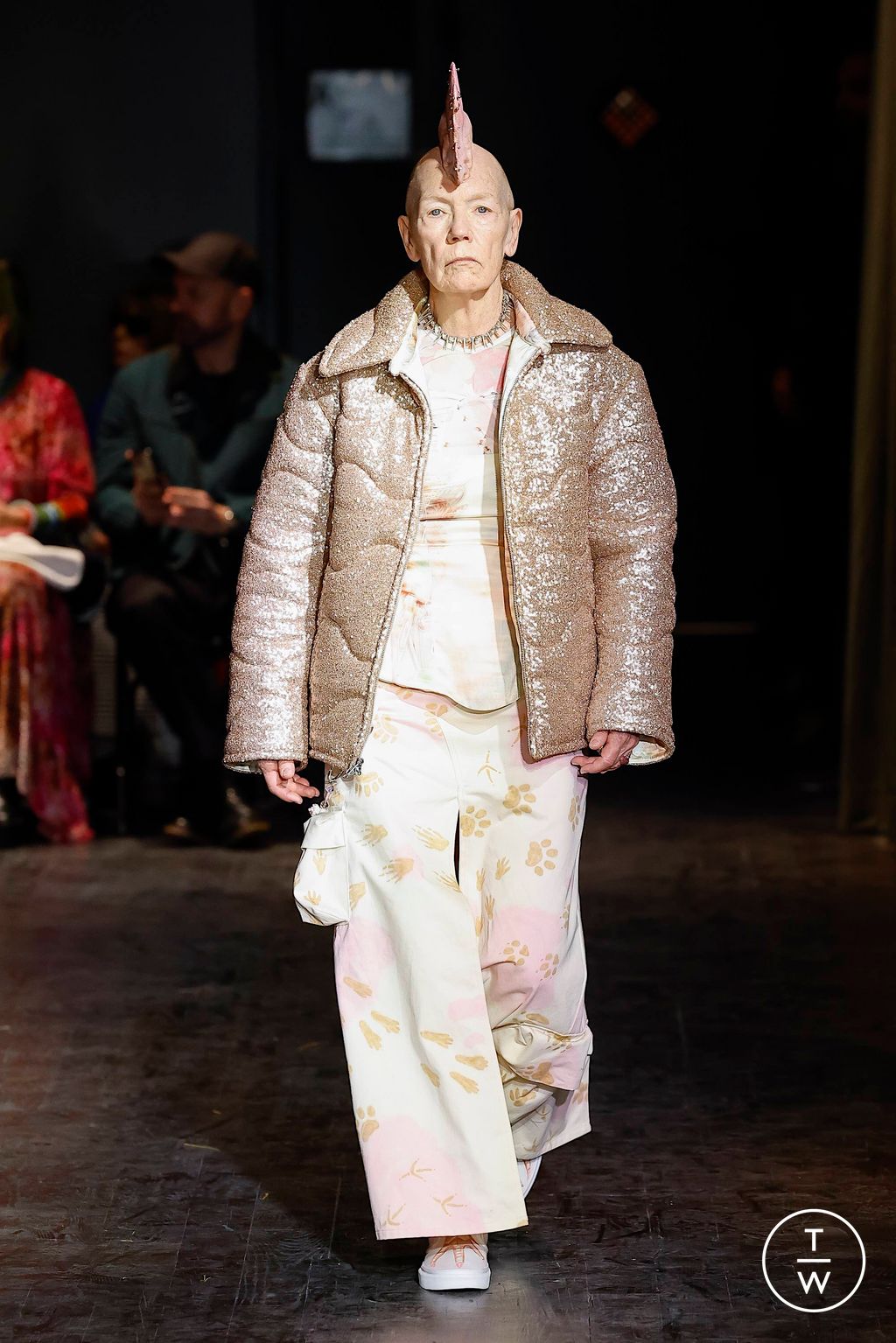 Fashion Week New York Fall/Winter 2023 look 32 from the Collina Strada collection 女装