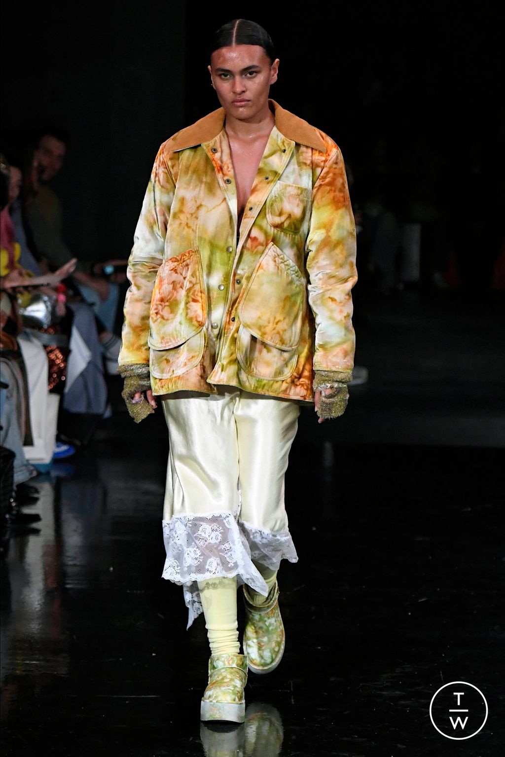 Fashion Week New York Fall/Winter 2024 look 5 de la collection Collina Strada womenswear