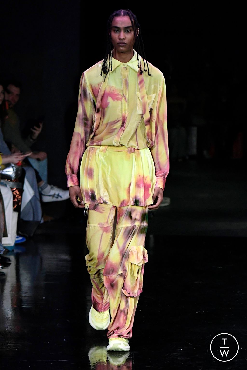 Fashion Week New York Fall/Winter 2024 look 21 de la collection Collina Strada womenswear