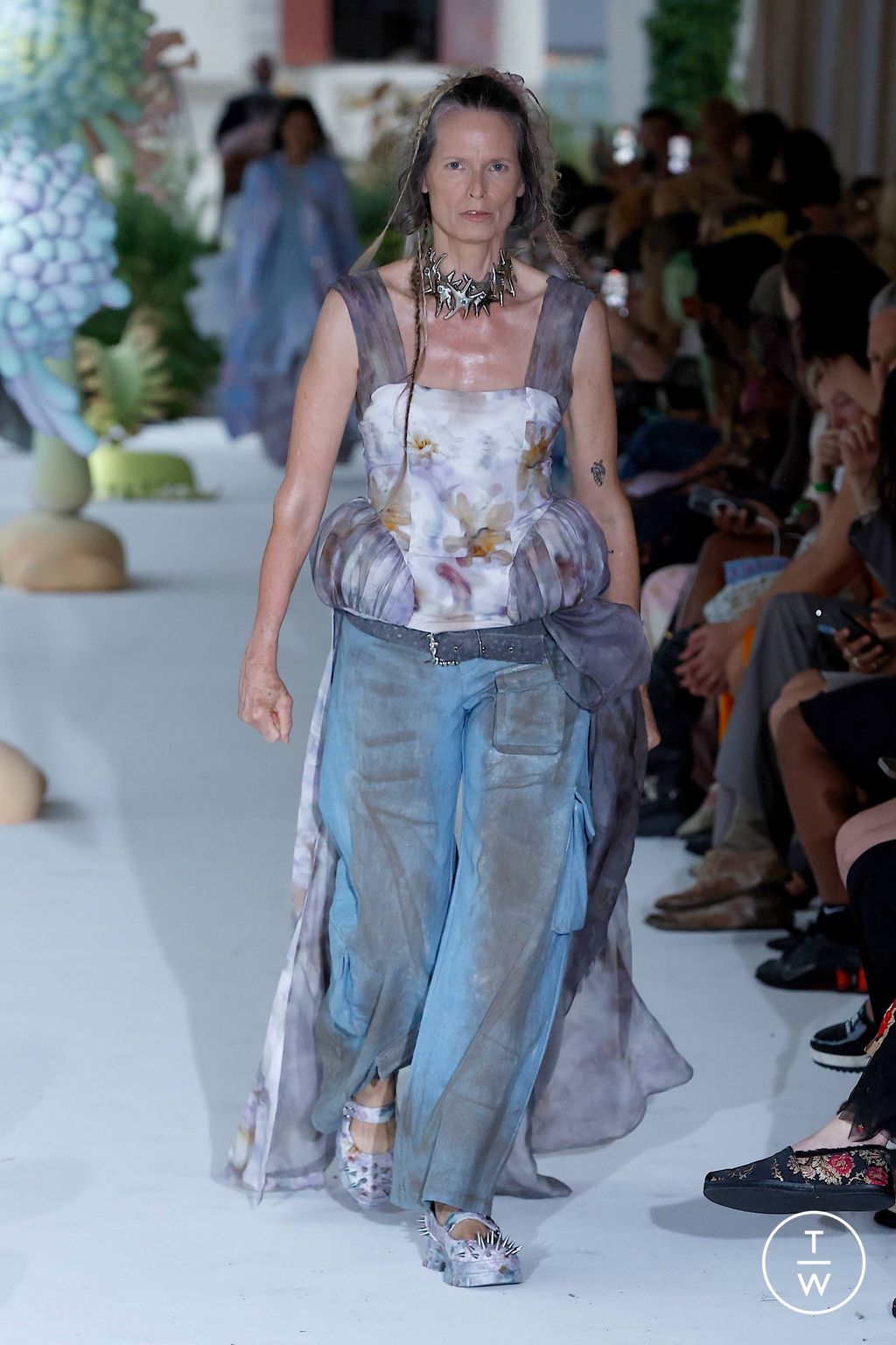 Fashion Week New York Spring/Summer 2024 look 20 de la collection Collina Strada womenswear
