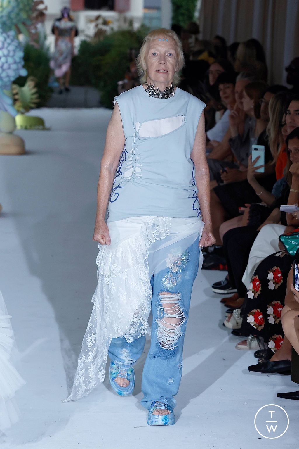 Fashion Week New York Spring/Summer 2024 look 35 de la collection Collina Strada womenswear