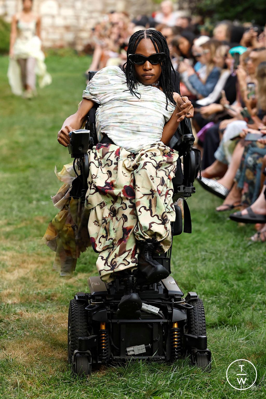 Fashion Week New York Spring/Summer 2025 look 8 from the Collina Strada collection womenswear