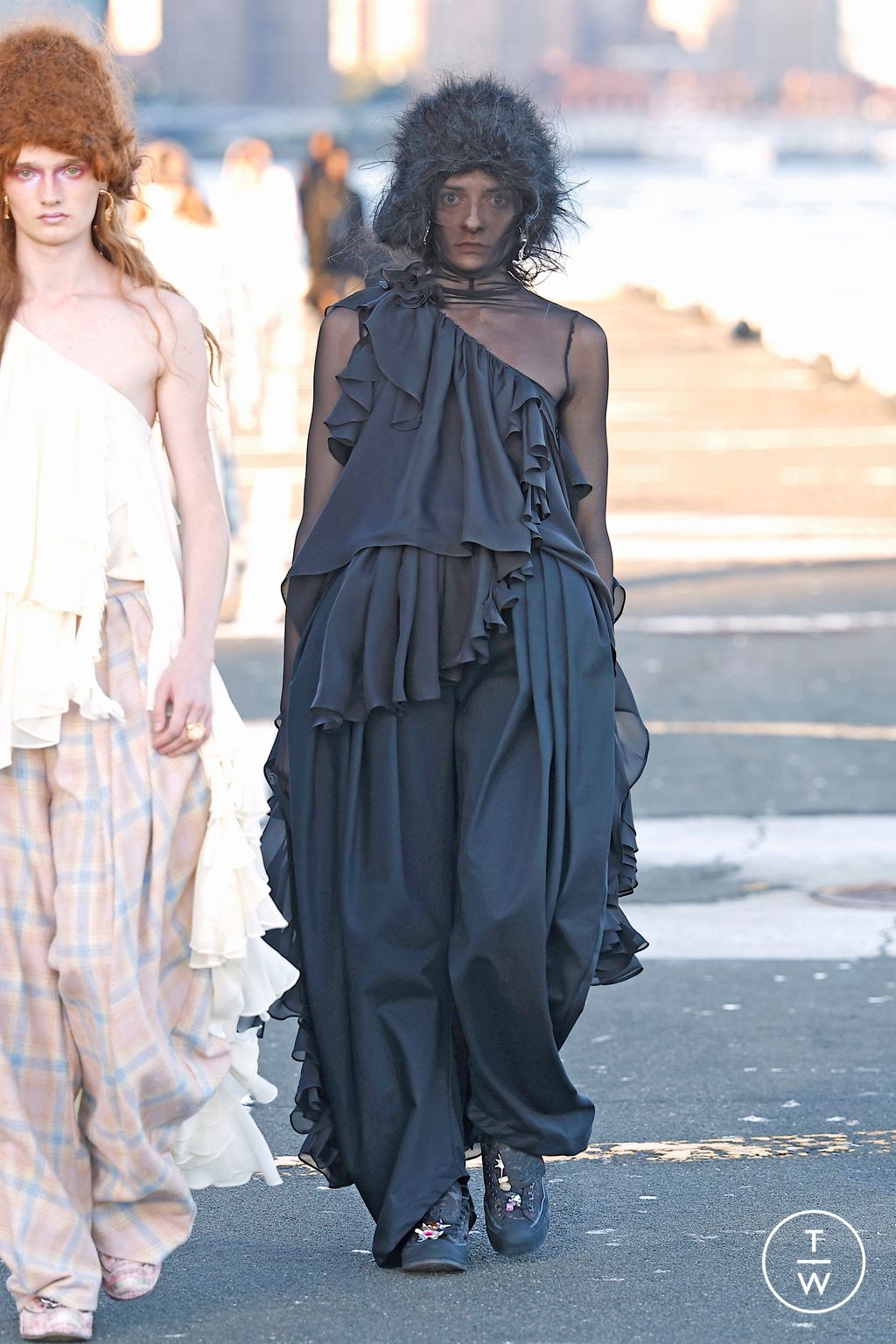 Fashion Week New York Spring/Summer 2026 look 19 from the Collina Strada collection 女装