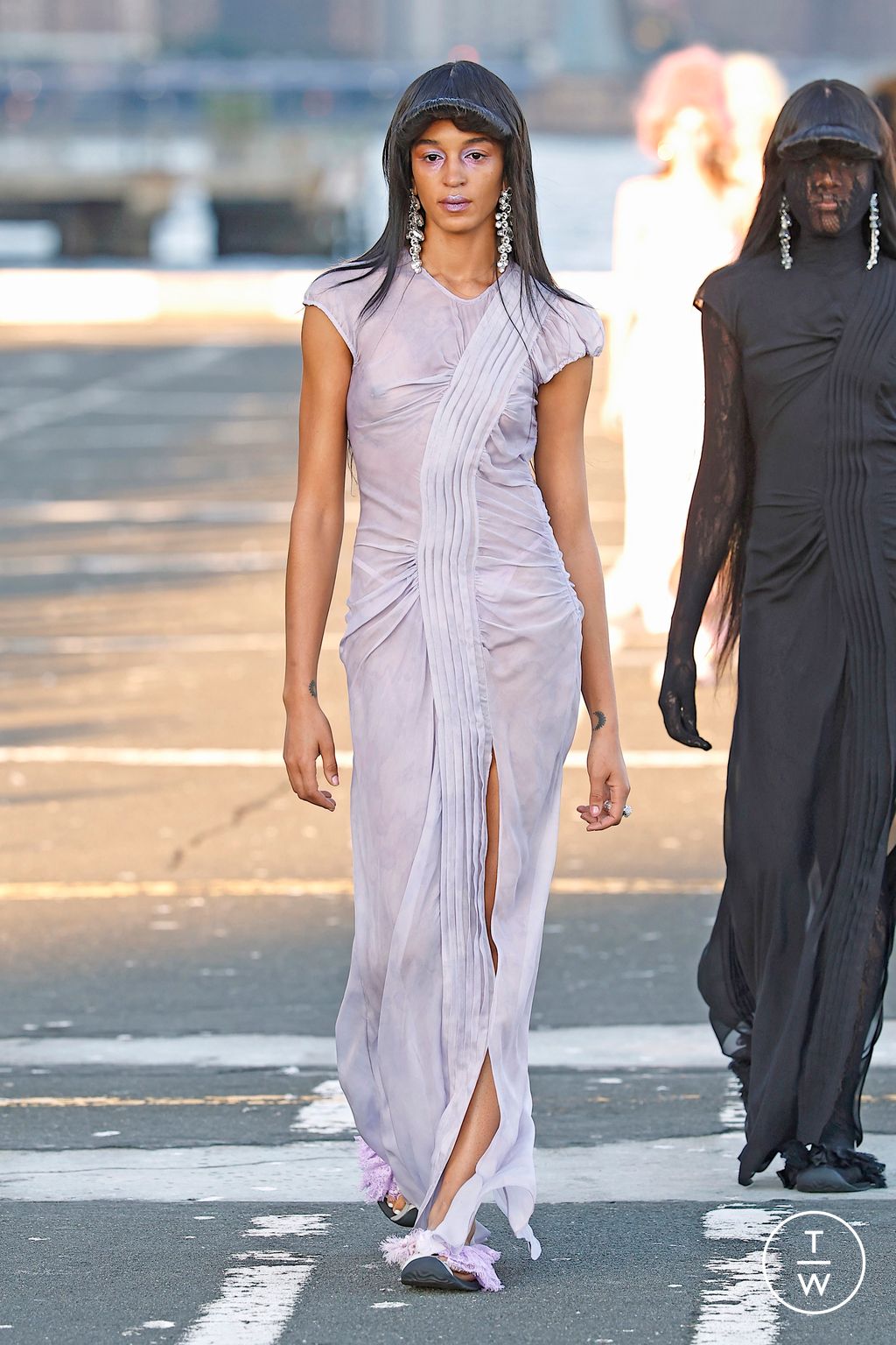 Fashion Week New York Spring/Summer 2026 look 40 de la collection Collina Strada womenswear