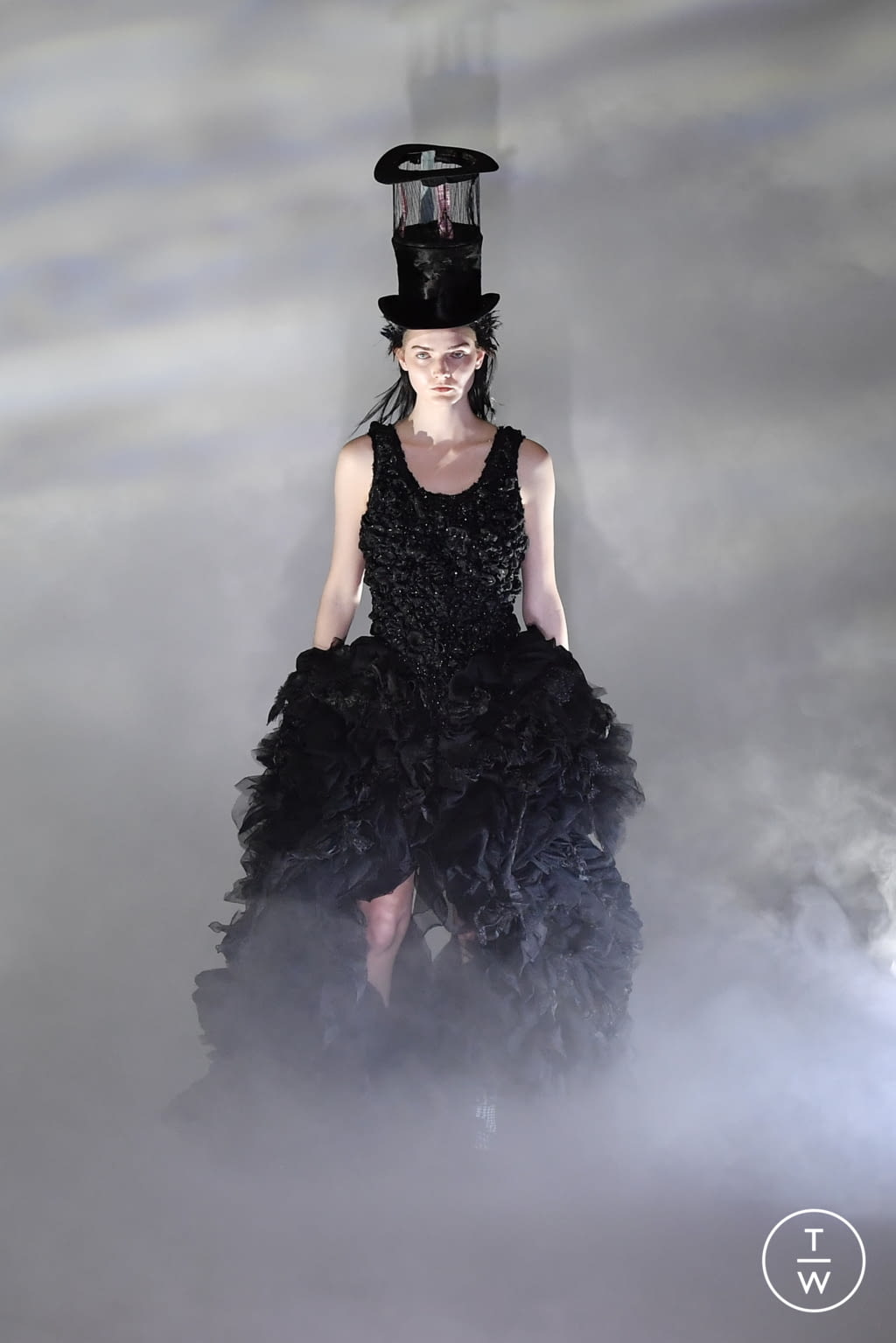 Fashion Week Paris Fall/Winter 2021 look 6 de la collection Comme des Garçons womenswear