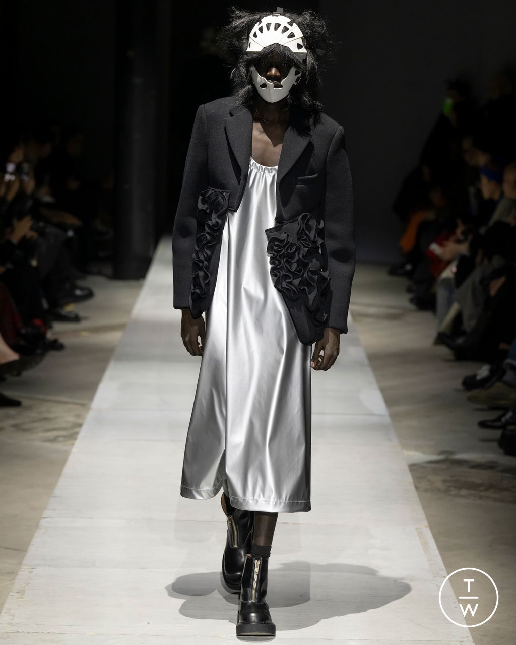 Fashion Week Paris Fall/Winter 2026 look 3 from the Comme des Garçons Homme Plus collection menswear