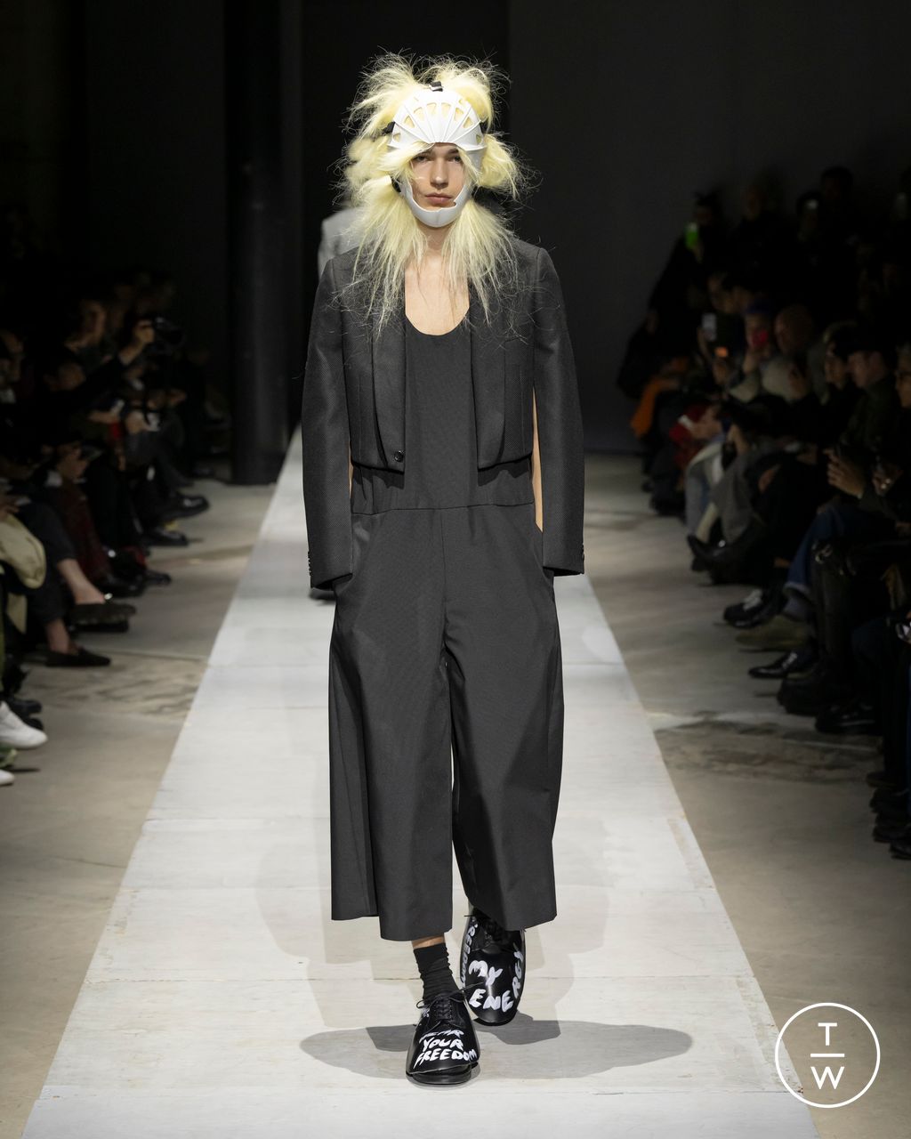 Fashion Week Paris Fall/Winter 2026 look 7 from the Comme des Garçons Homme Plus collection 男装