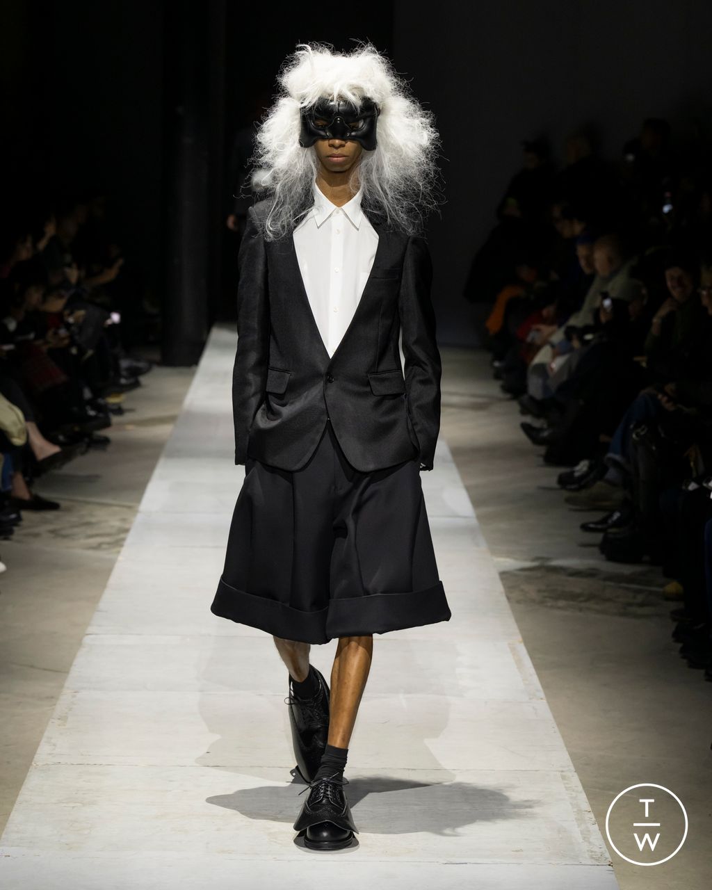 Fashion Week Paris Fall/Winter 2026 look 18 from the Comme des Garçons Homme Plus collection menswear