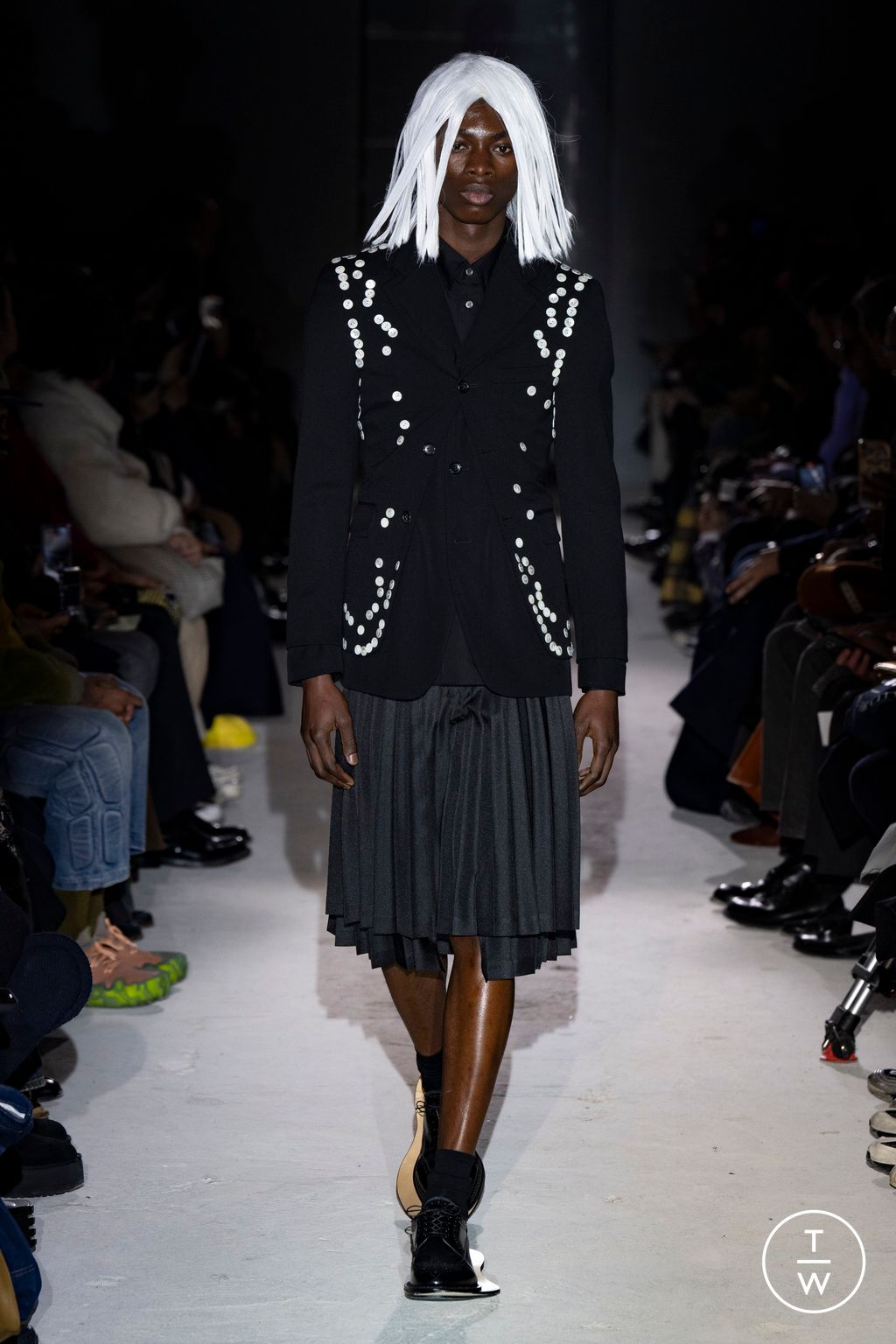 Fashion Week Paris Fall/Winter 2024 look 12 from the Comme des Garçons Homme Plus collection menswear