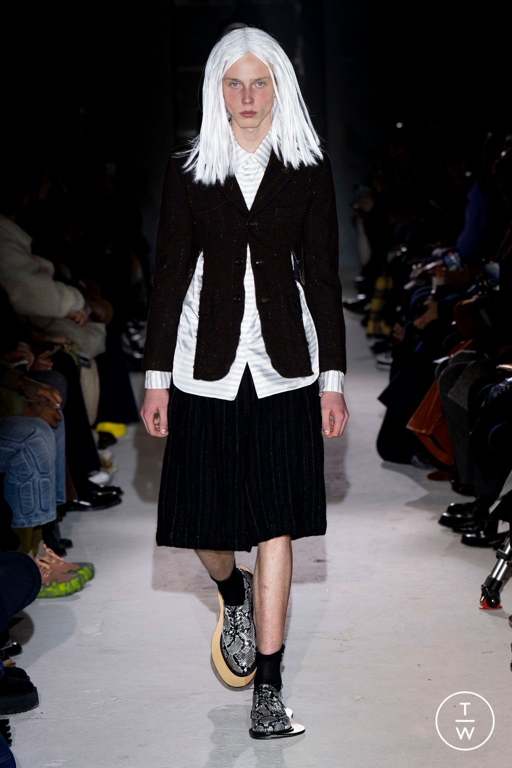 Fashion Week Paris Fall/Winter 2024 look 21 from the Comme des Garçons Homme Plus collection menswear
