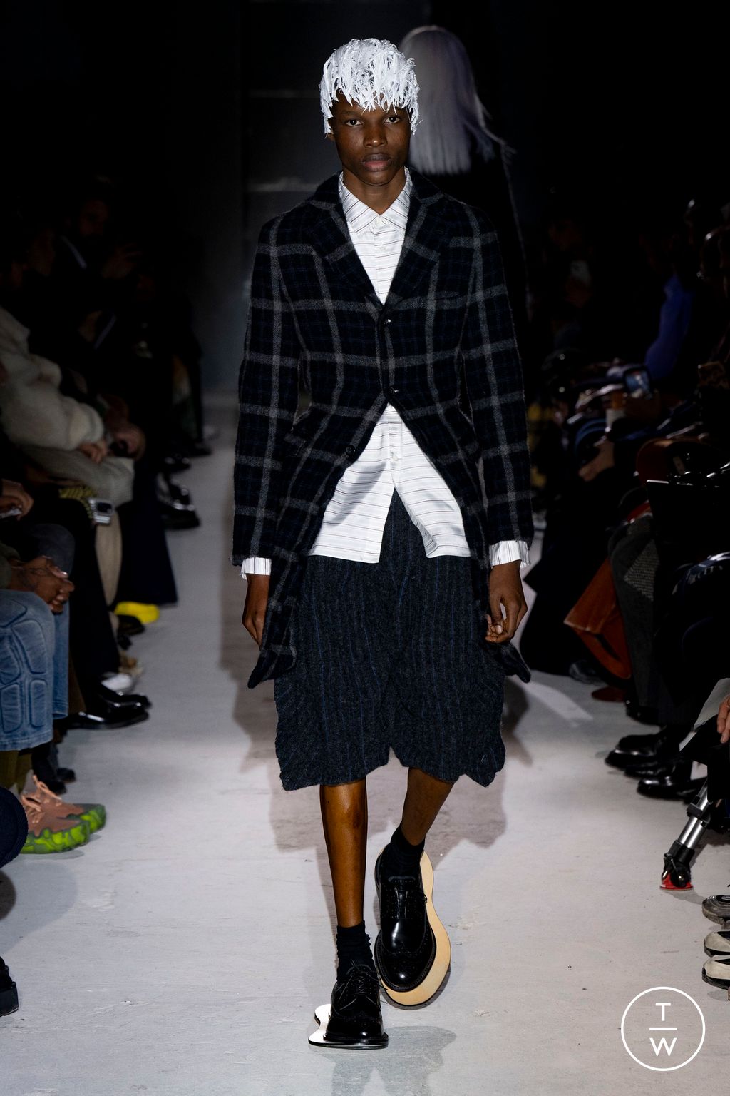 Fashion Week Paris Fall/Winter 2024 look 23 from the Comme des Garçons Homme Plus collection menswear