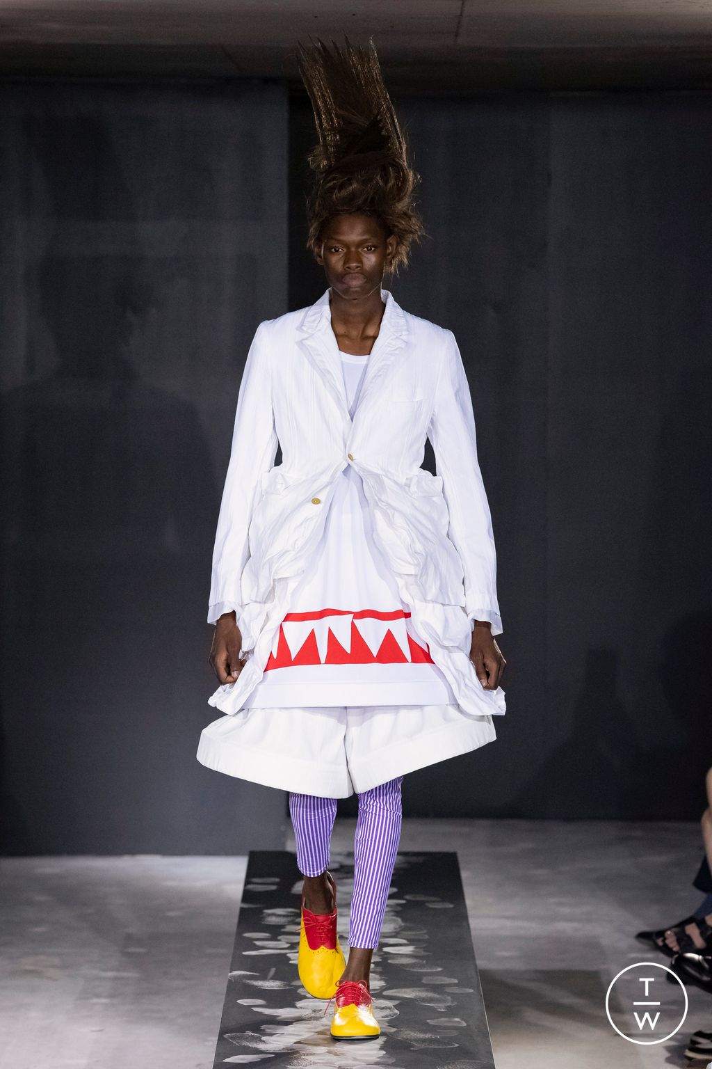 Fashion Week Paris Spring/Summer 2023 look 19 from the Comme des Garçons Homme Plus collection menswear