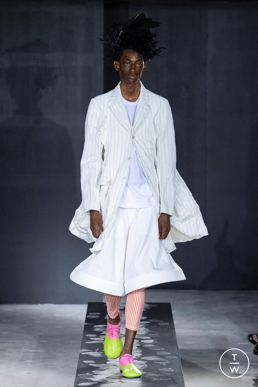 Fashion Week Paris Spring/Summer 2023 look 22 from the Comme des Garçons Homme Plus collection menswear