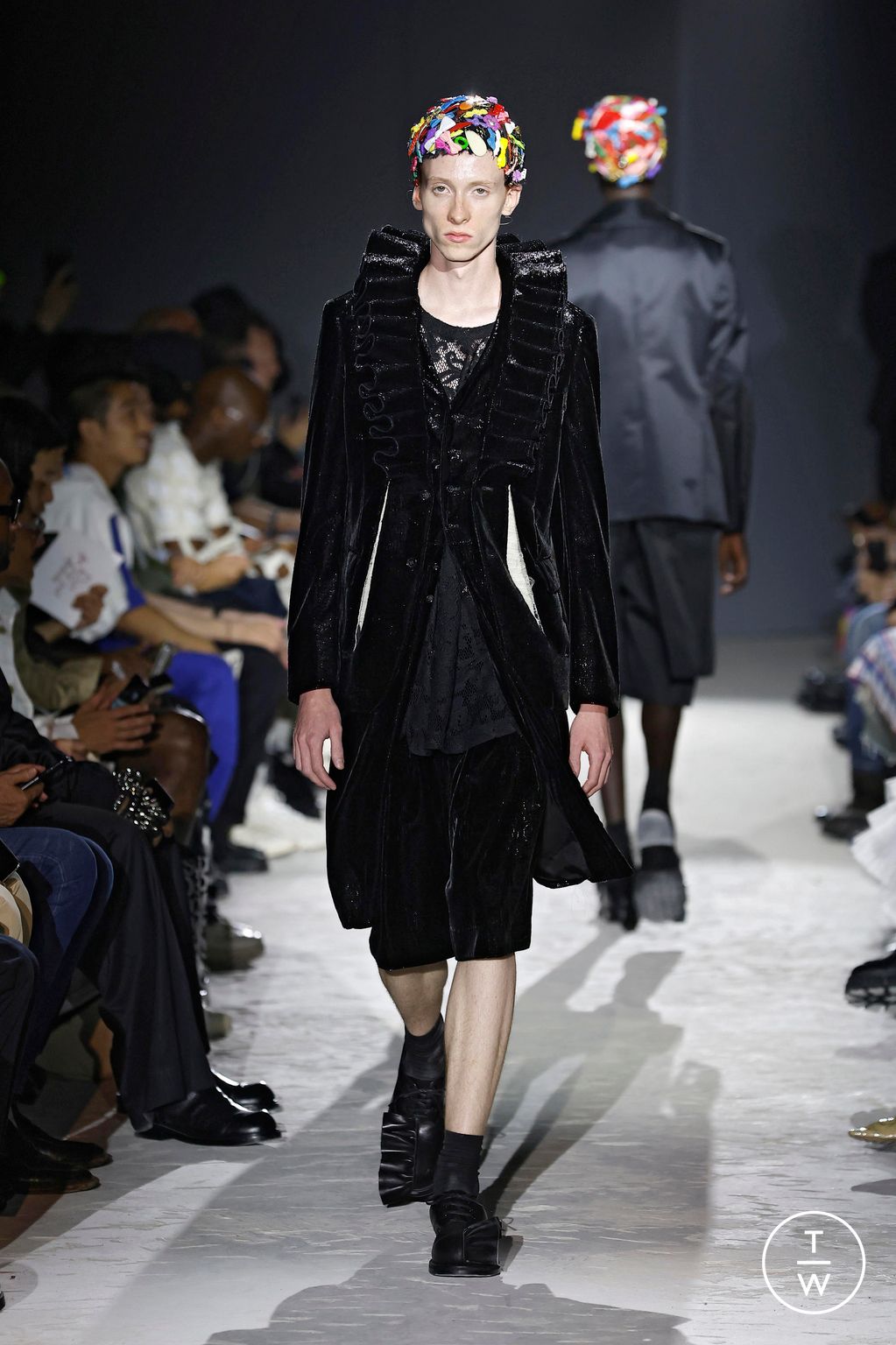 Fashion Week Paris Spring-Summer 2025 look 7 from the Comme des Garçons Homme Plus collection menswear