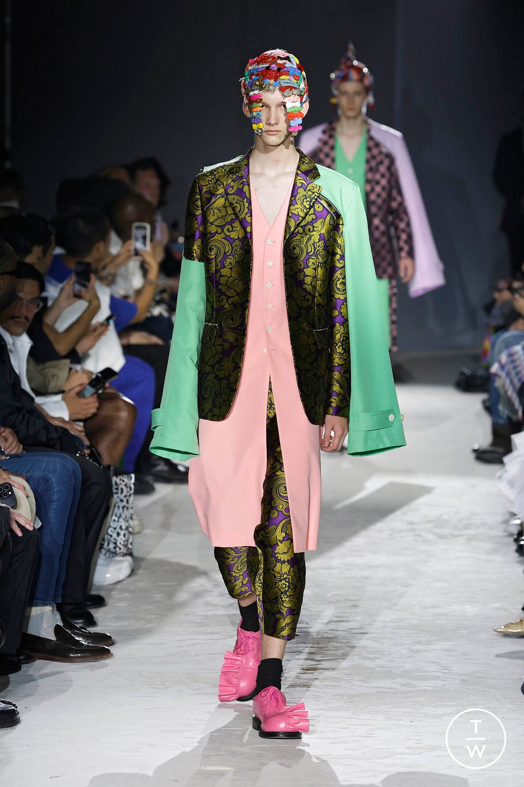 Fashion Week Paris Spring-Summer 2025 look 21 from the Comme des Garçons Homme Plus collection 男装
