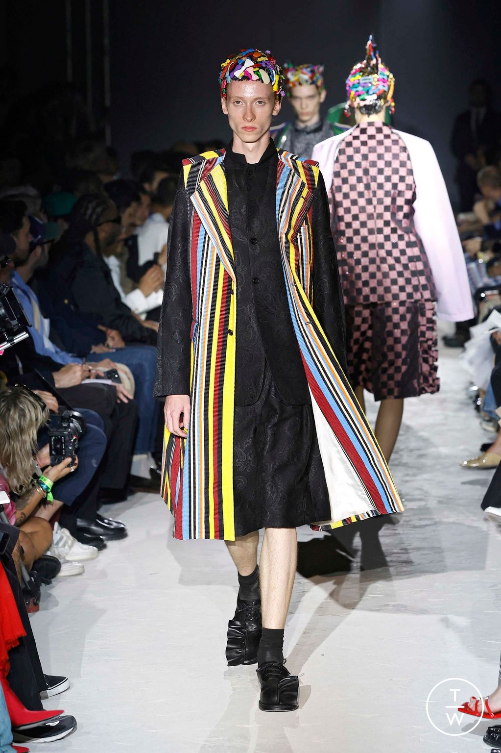 Fashion Week Paris Spring-Summer 2025 look 23 de la collection Comme des Garçons Homme Plus menswear