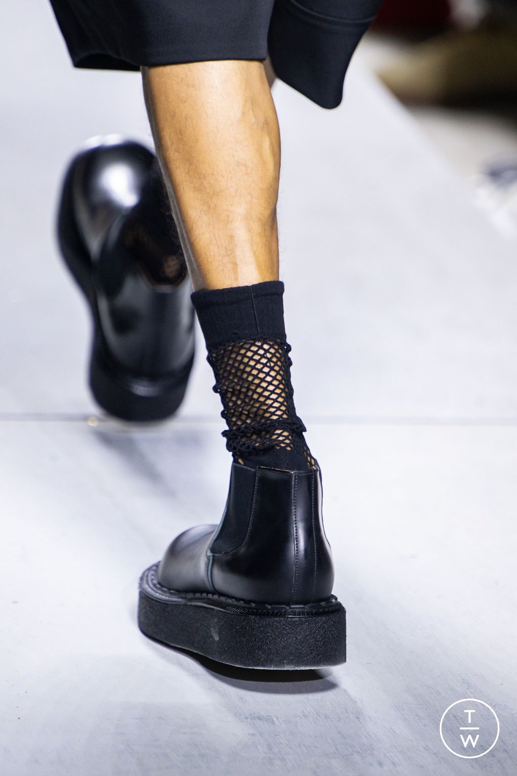 Fashion Week Paris Spring/Summer 2026 look 18 from the Comme des Garçons Homme Plus collection menswear accessories