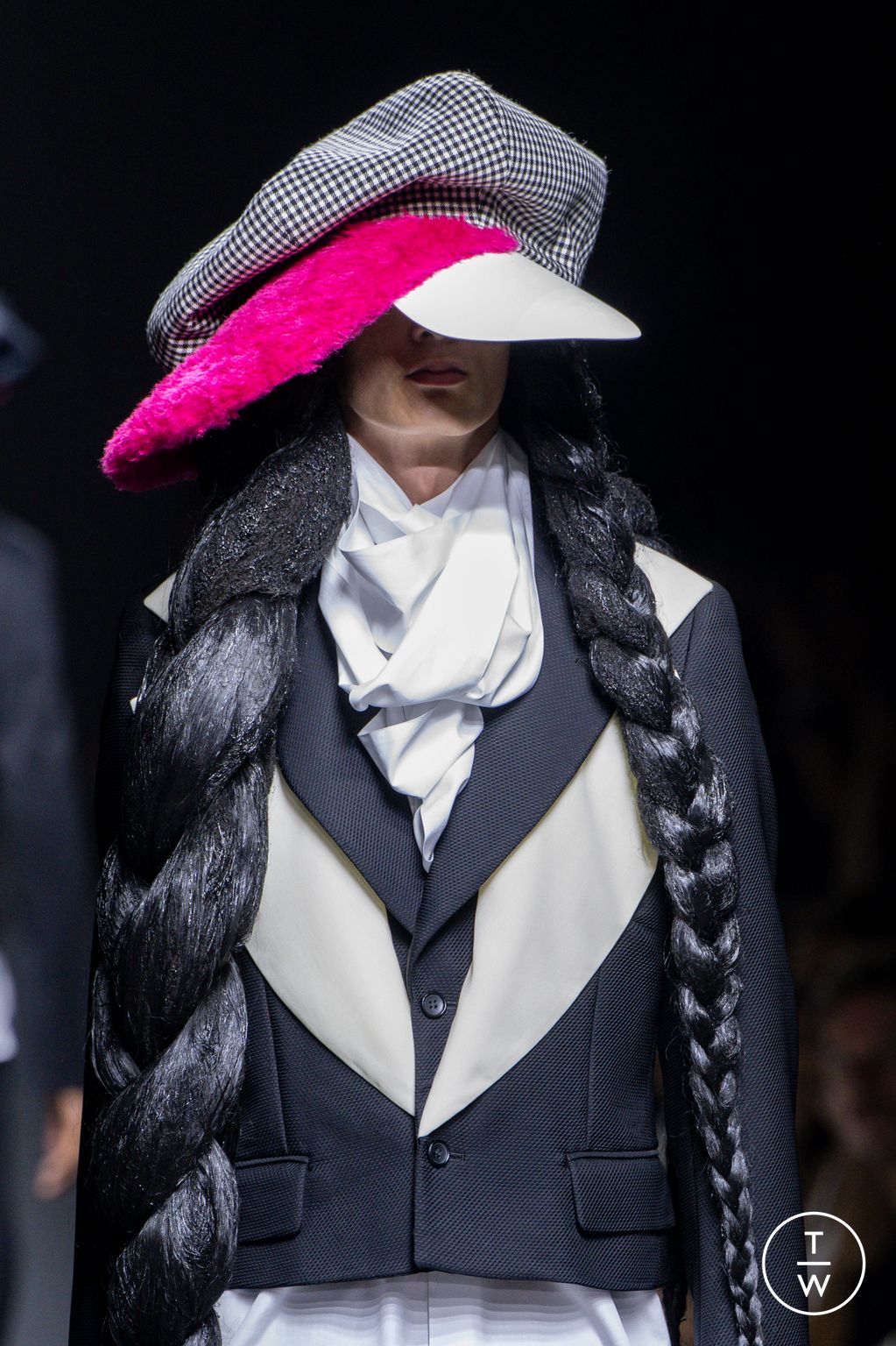 Fashion Week Paris Spring/Summer 2026 look 19 from the Comme des Garçons Homme Plus collection menswear accessories