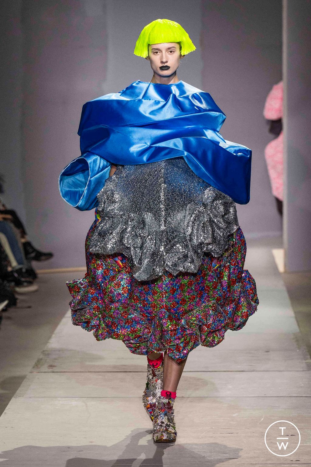 Fashion Week Paris Spring/Summer 2024 look 12 de la collection Comme des Garçons womenswear