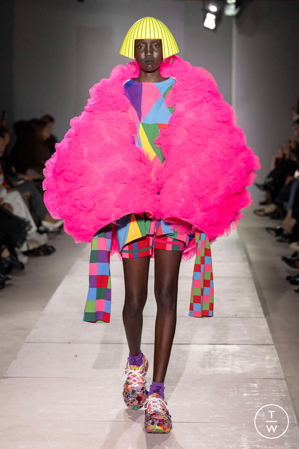 Fashion Week Paris Spring/Summer 2024 look 17 de la collection Comme des Garçons womenswear