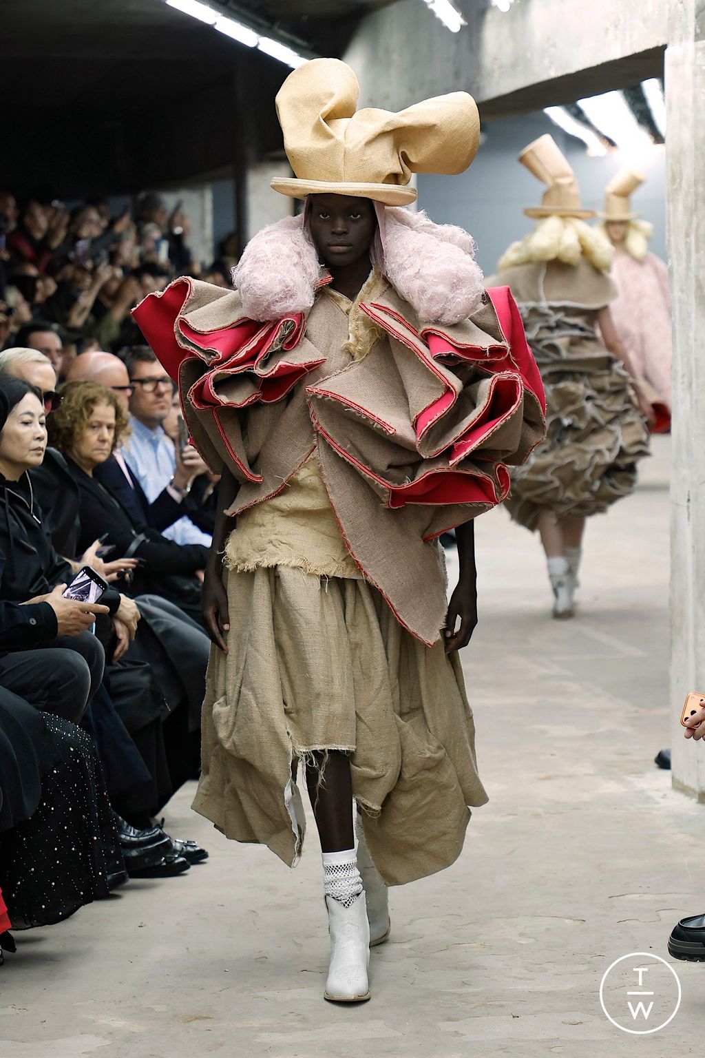 Fashion Week Paris Spring/Summer 2026 look 4 from the Comme des Garçons collection 女装