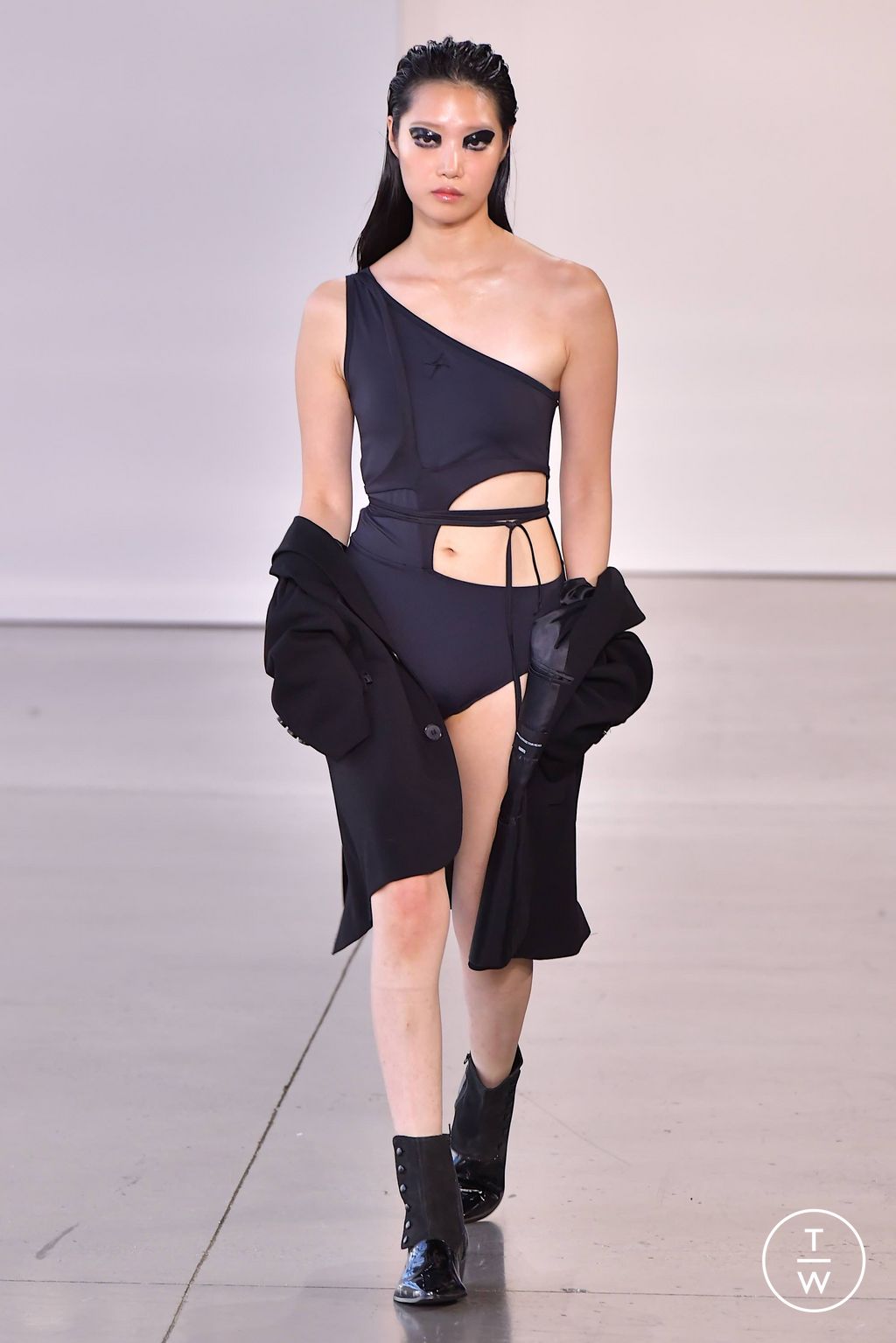 Fashion Week New York Spring/Summer 2024 look 18 from the Concept Korea collection 女装