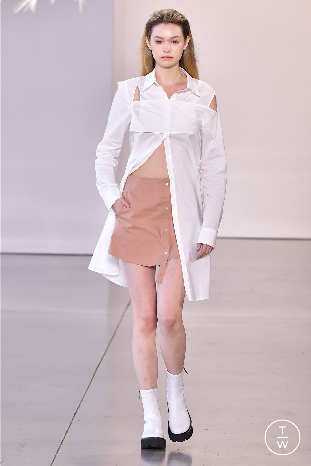 Fashion Week New York Spring/Summer 2024 look 59 from the Concept Korea collection womenswear