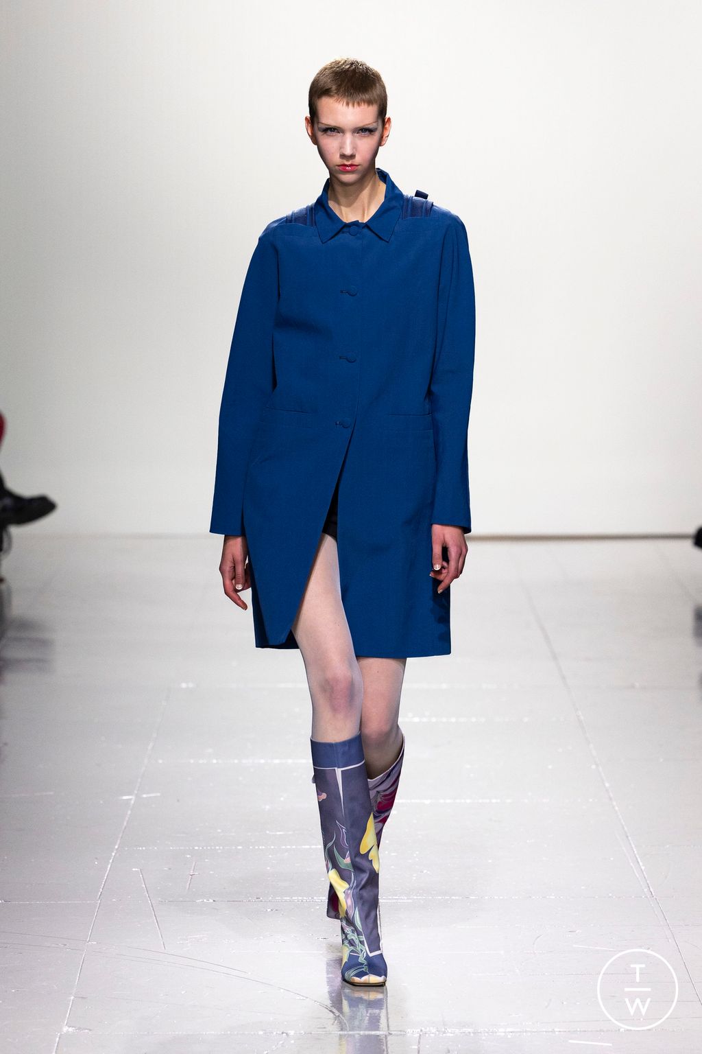 Fashion Week London Fall/Winter 2023 look 10 from the Conner Ives collection womenswear