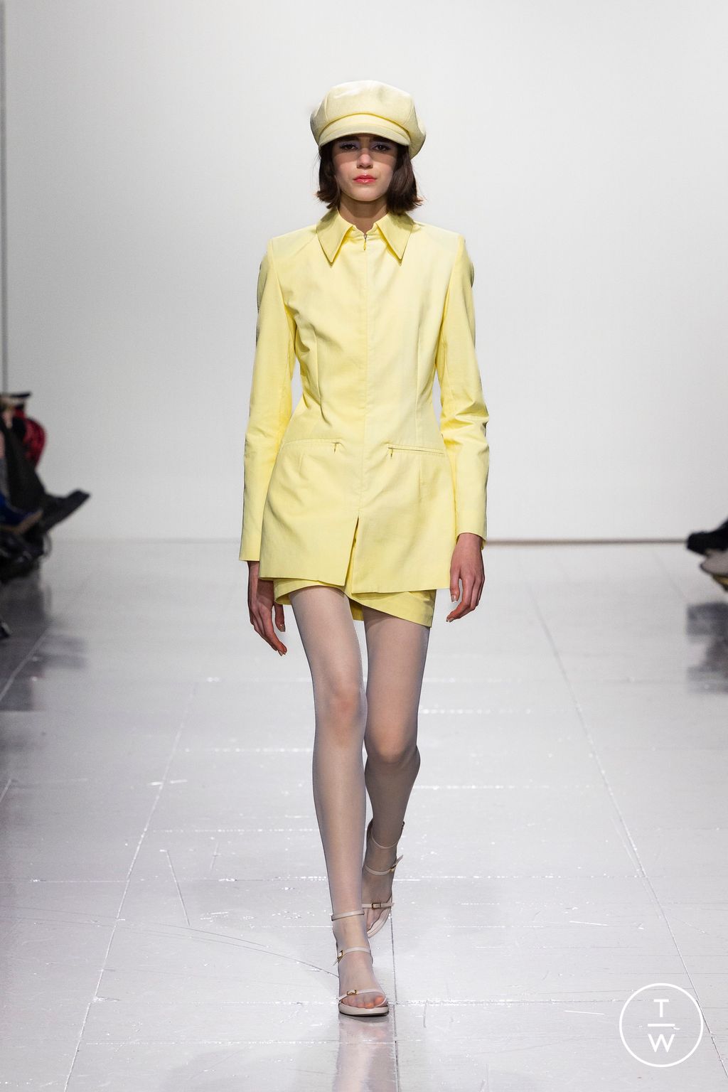 Fashion Week London Fall/Winter 2023 look 16 from the Conner Ives collection 女装