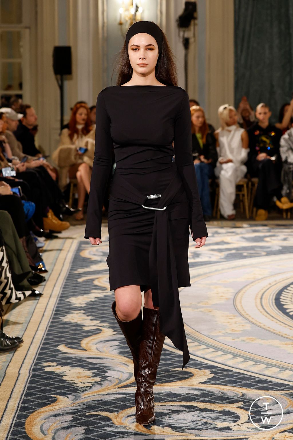 Fashion Week London Fall/Winter 2024 look 8 from the Conner Ives collection 女装