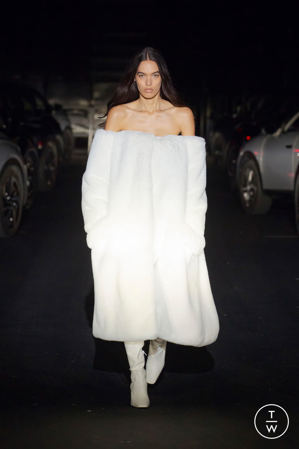 Fashion Week Paris Fall/Winter 2021 look 13 de la collection Coperni womenswear