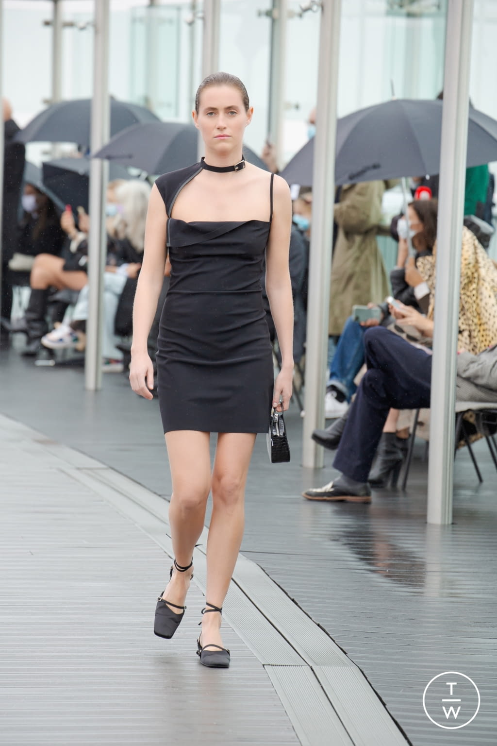 Fashion Week Paris Spring/Summer 2021 look 23 from the Coperni collection womenswear