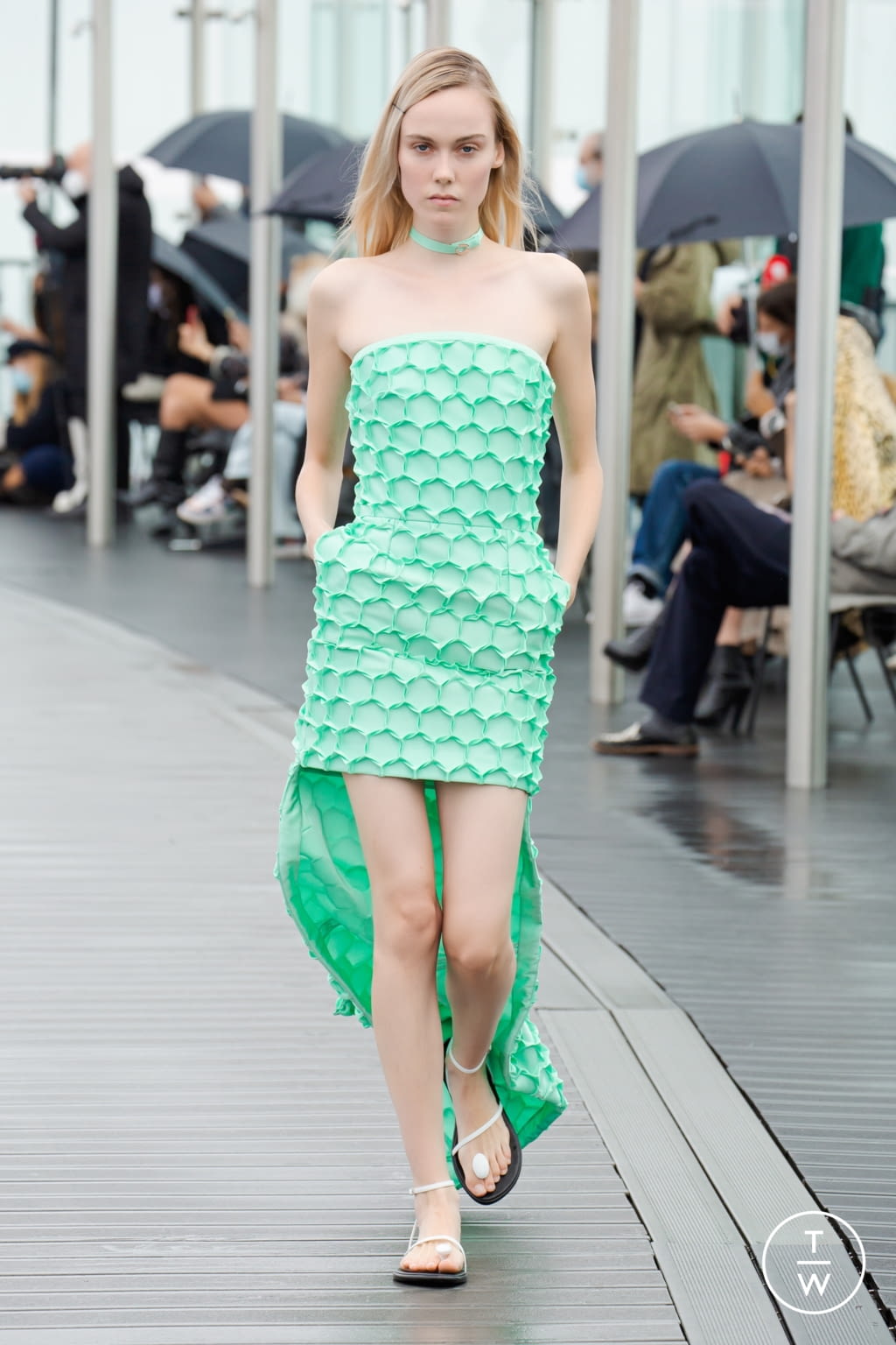 Fashion Week Paris Spring/Summer 2021 look 31 de la collection Coperni womenswear