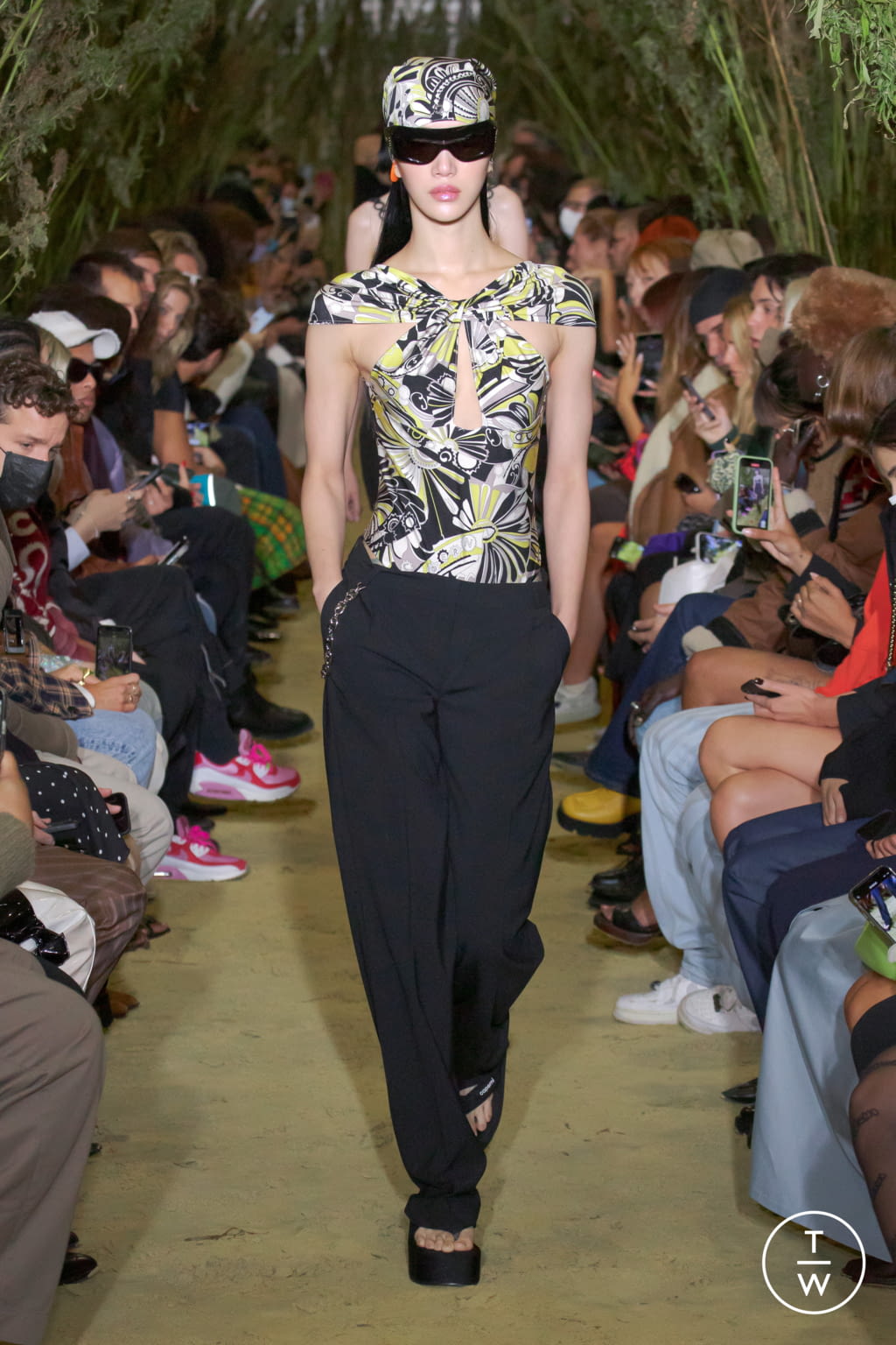 Fashion Week Paris Spring/Summer 2022 look 4 from the Coperni collection womenswear
