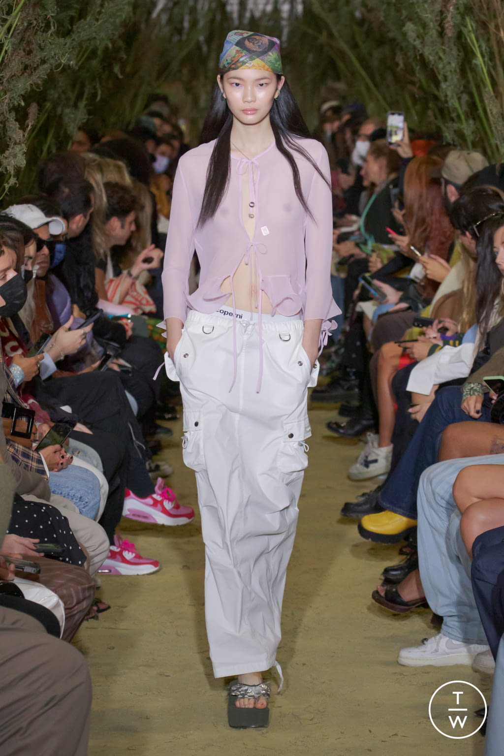 Fashion Week Paris Spring/Summer 2022 look 19 from the Coperni collection womenswear