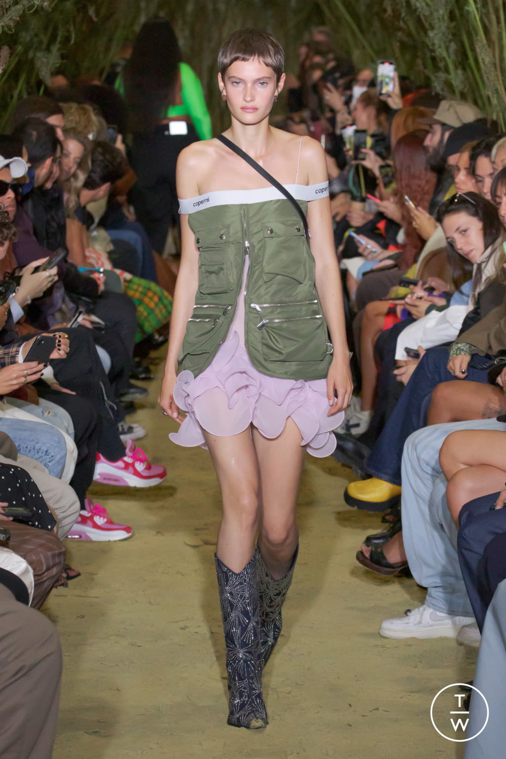 Fashion Week Paris Spring/Summer 2022 look 20 de la collection Coperni womenswear