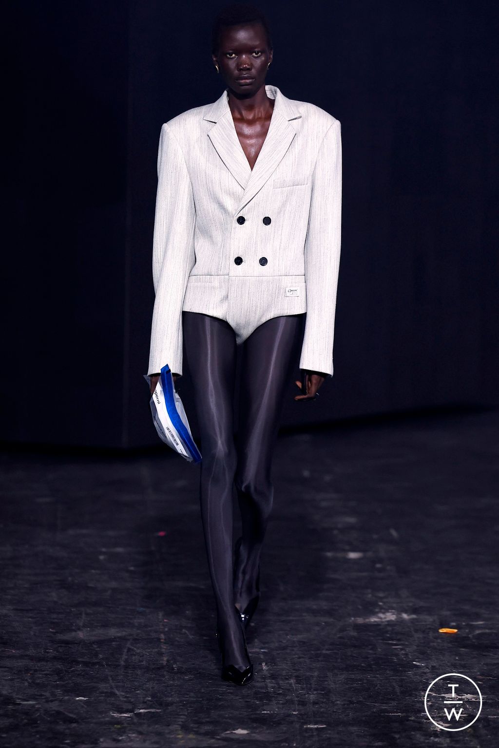 Fashion Week Paris Fall/Winter 2024 look 2 from the Coperni collection 女装