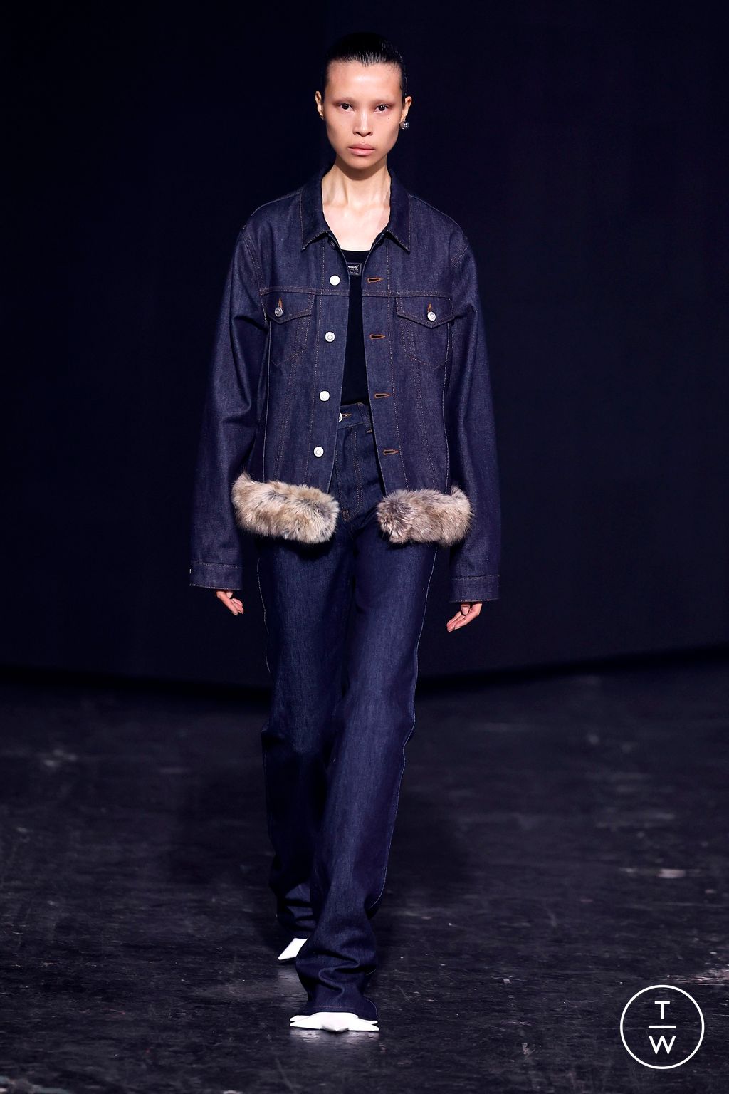 Fashion Week Paris Fall/Winter 2024 look 14 de la collection Coperni womenswear