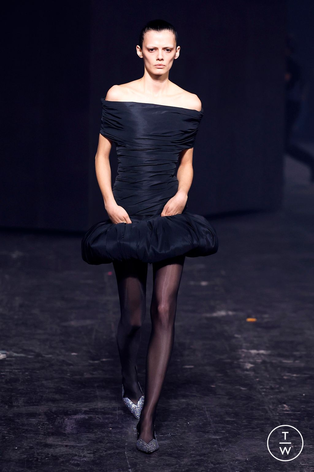 Fashion Week Paris Fall/Winter 2024 look 34 de la collection Coperni womenswear