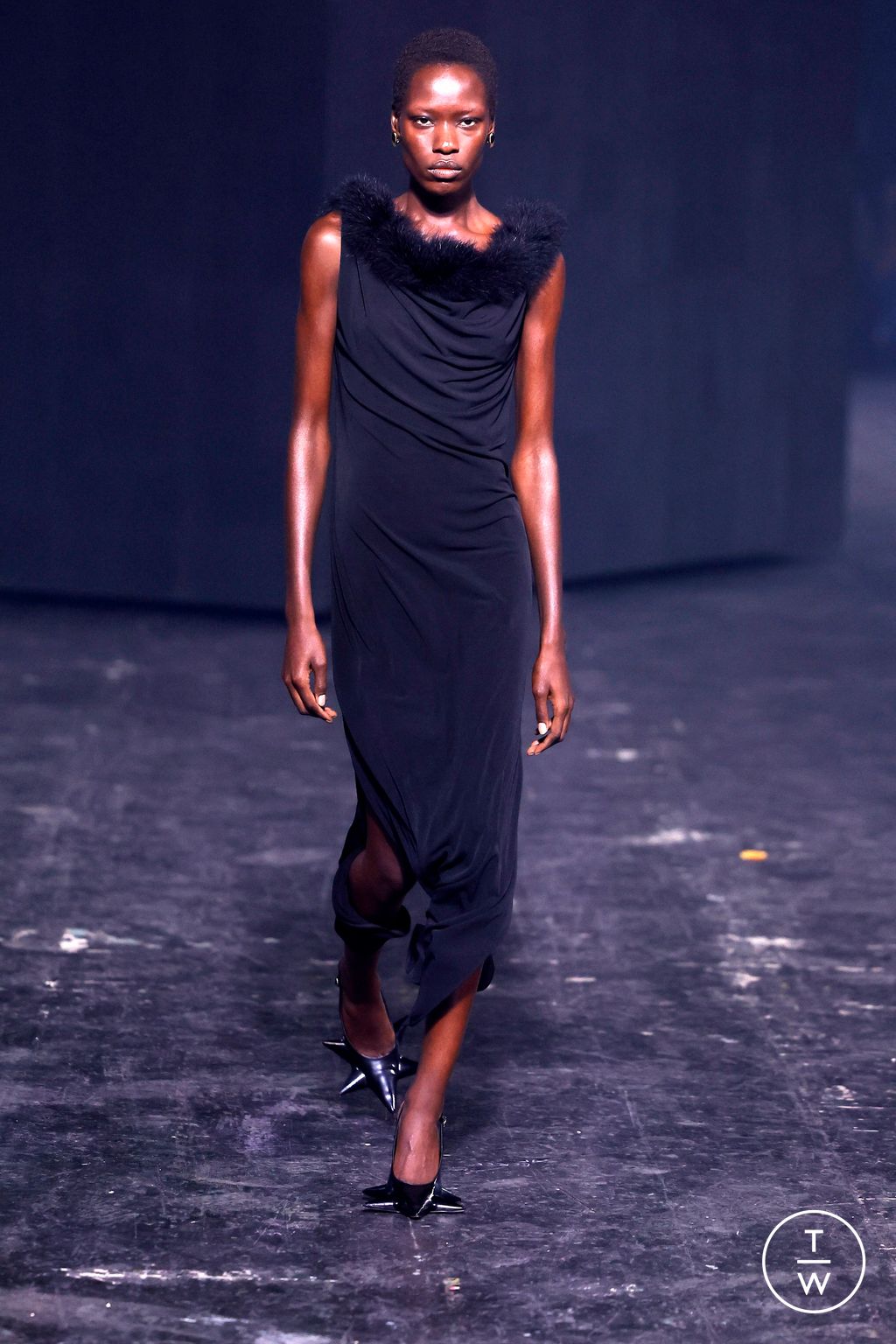 Fashion Week Paris Fall/Winter 2024 look 39 de la collection Coperni womenswear