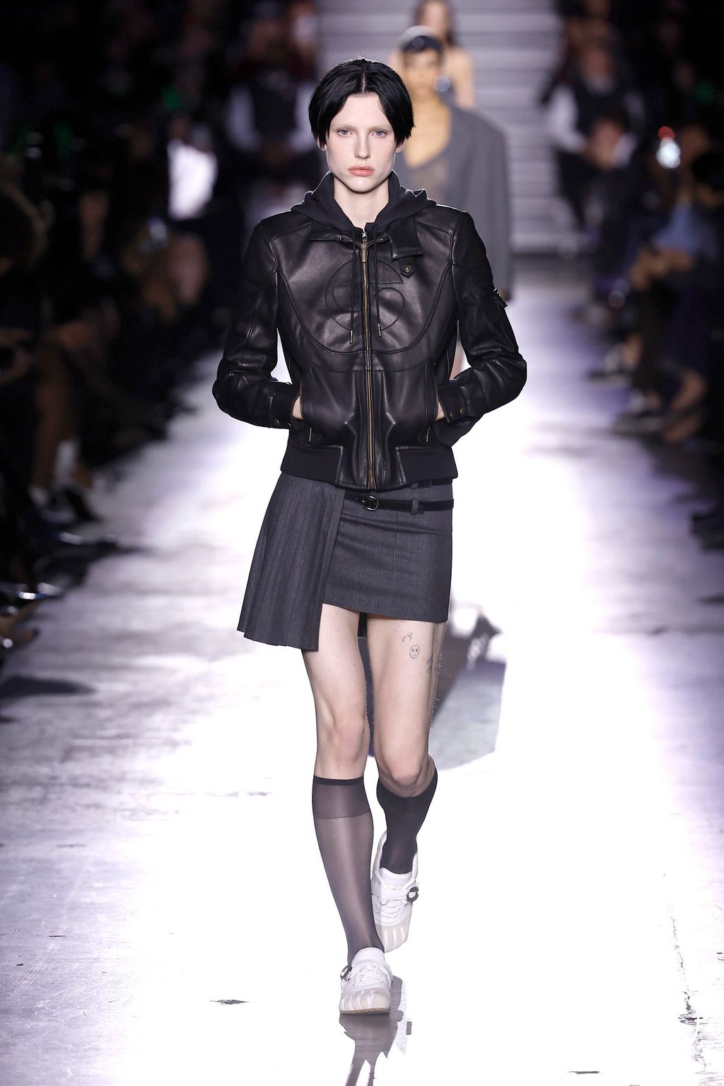 Fashion Week Paris Fall/Winter 2025 look 16 de la collection Coperni womenswear